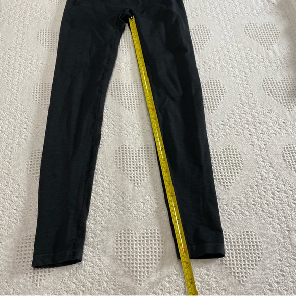 Alphalete Black Heathered Leggings (M) SEE DESC - Picture 7 of 9